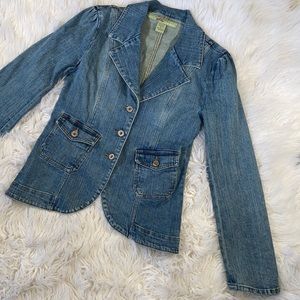 Moe • Vintage 90’s Scalloped Trim Tailored Jean Jacket